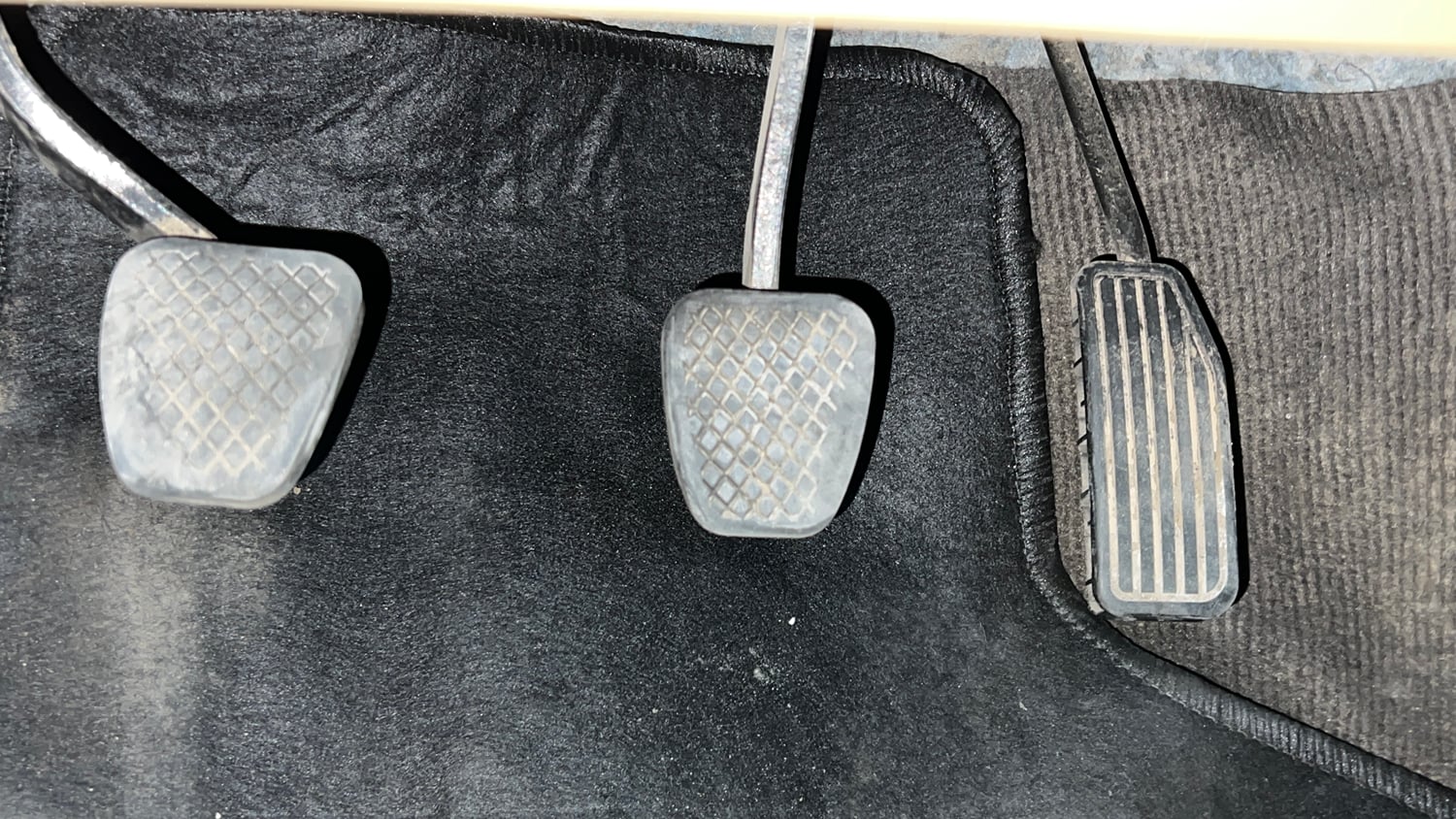 Used 2013 Honda City V MT AVN Petrol Manual interior PEDALS VIEW
