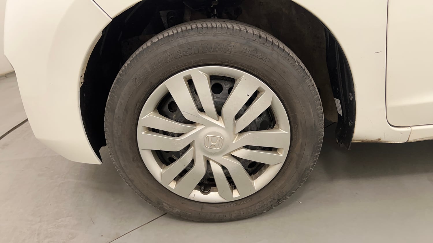 Used 2015 Honda Jazz SV Petrol Petrol Manual tyres LEFT FRONT TYRE RIM VIEW