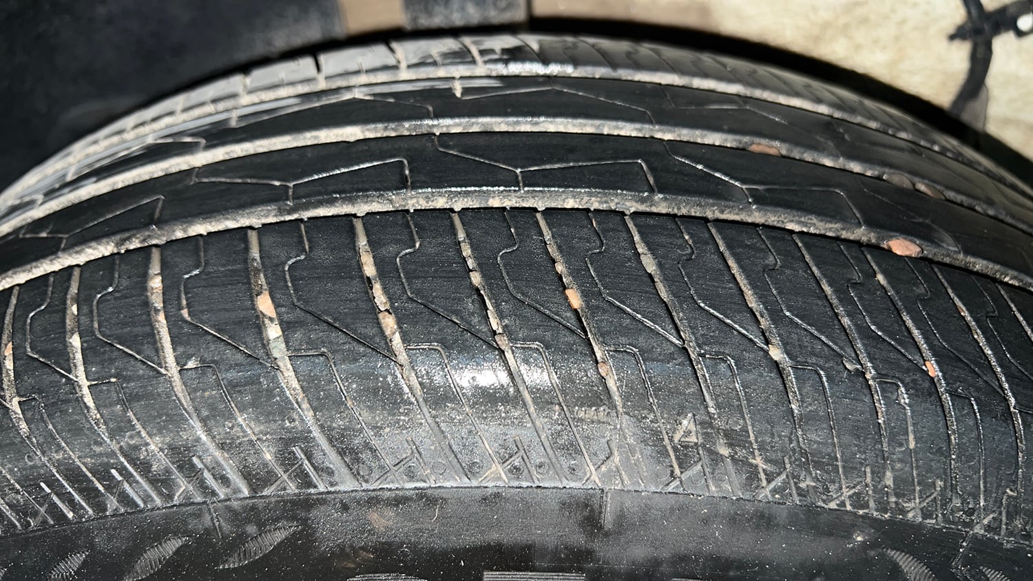 Used 2025 Tata Punch Pure CNG Cng Manual tyres RIGHT REAR TYRE TREAD VIEW