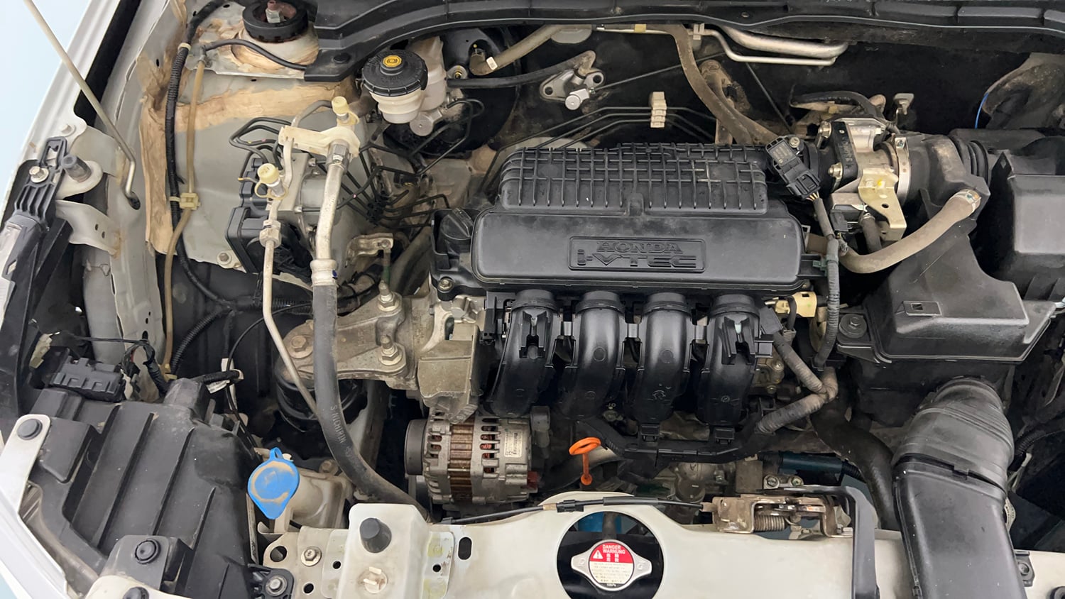 Used 2023 Honda Amaze VX 1.2 Petrol MT Petrol Manual engine ENGINE RIGHT SIDE VIEW