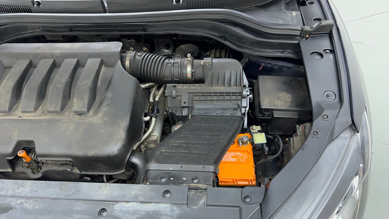 Used 2022 Mahindra XUV700 AX 5 Petrol MT 7 STR Petrol Manual engine ENGINE LEFT SIDE VIEW