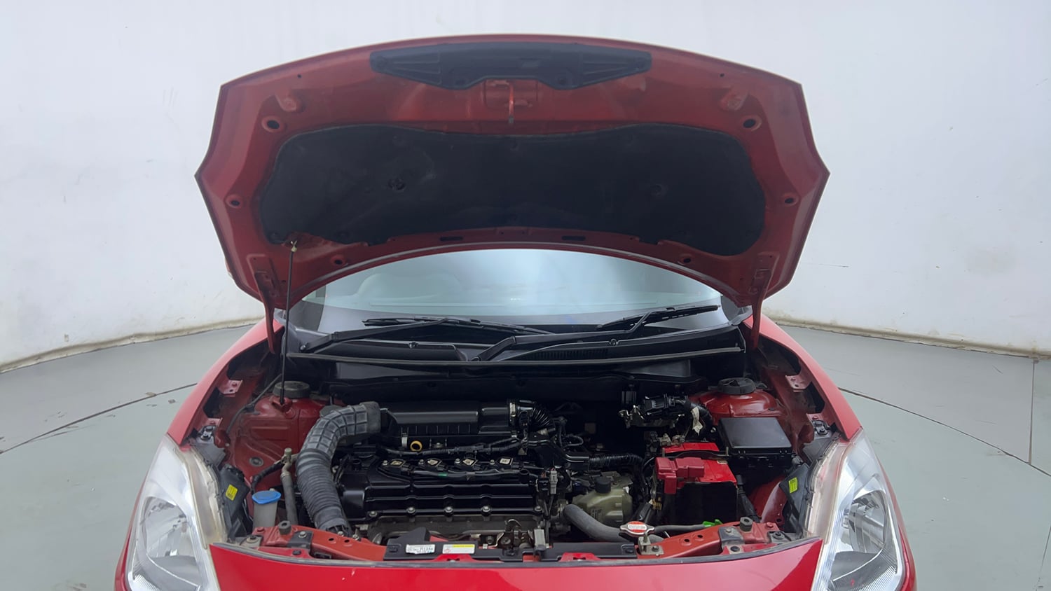 Used 2019 Maruti Suzuki Swift VXi AMT Petrol Automatic engine ENGINE & BONNET OPEN FRONT VIEW