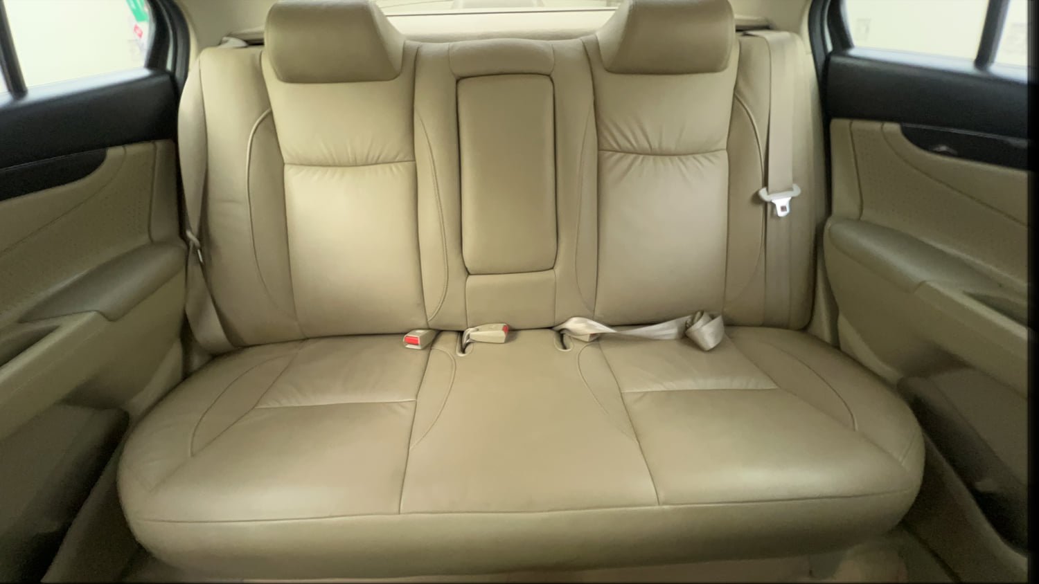 Used 2016 Maruti Suzuki Ciaz ZXI+ Petrol Manual interior REAR SEAT CONDITION VIEW
