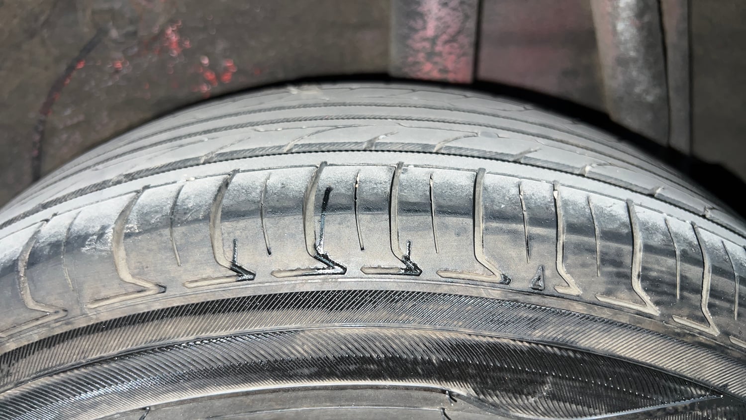 Used 2016 Maruti Suzuki Celerio ZXI (O) AMT Petrol Automatic tyres LEFT REAR TYRE TREAD VIEW