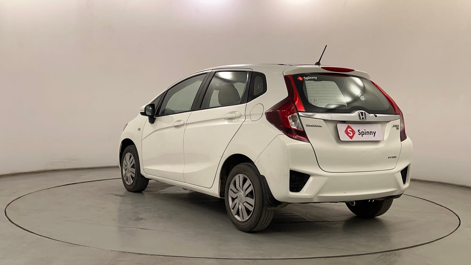 Used 2015 Honda Jazz SV Petrol Petrol Manual exterior LEFT REAR CORNER VIEW