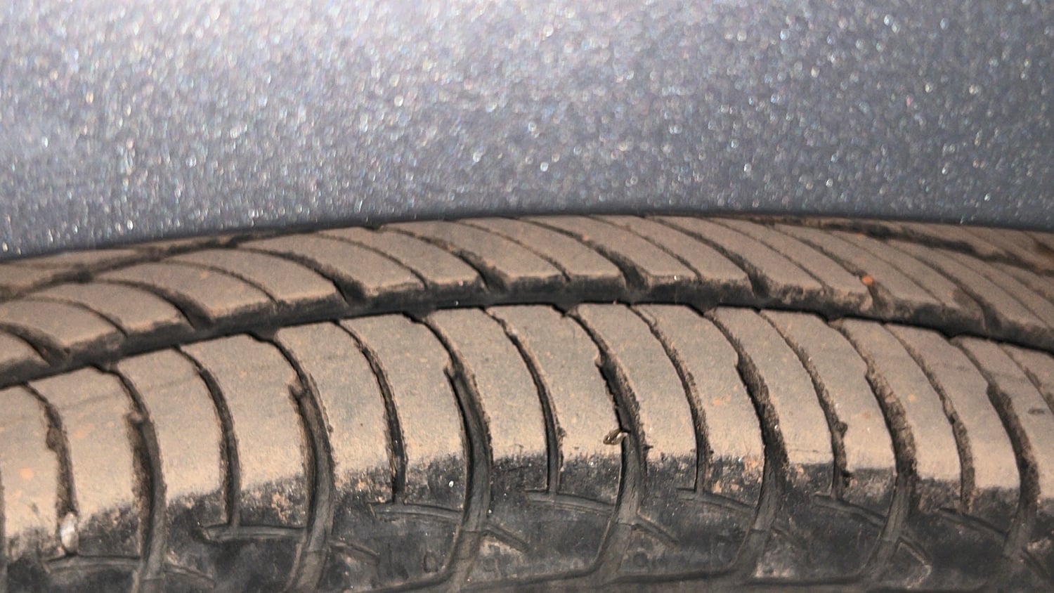 Used 2019 Maruti Suzuki Celerio ZXi (O) AMT Petrol Automatic tyres RIGHT FRONT TYRE TREAD VIEW
