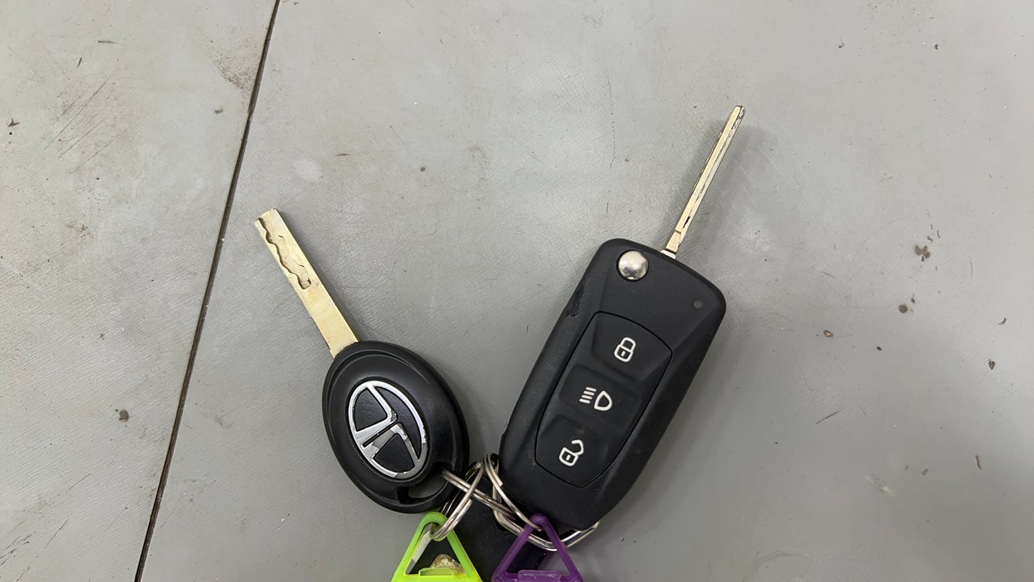 Used 2021 Tata Tiago XT Petrol Manual extra CAR KEY VIEW