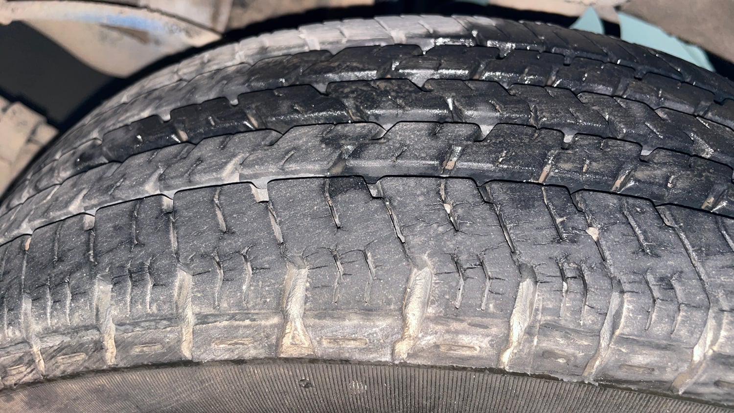 Used 2016 Maruti Suzuki Alto K10 VXi AMT Petrol Automatic tyres LEFT REAR TYRE TREAD VIEW