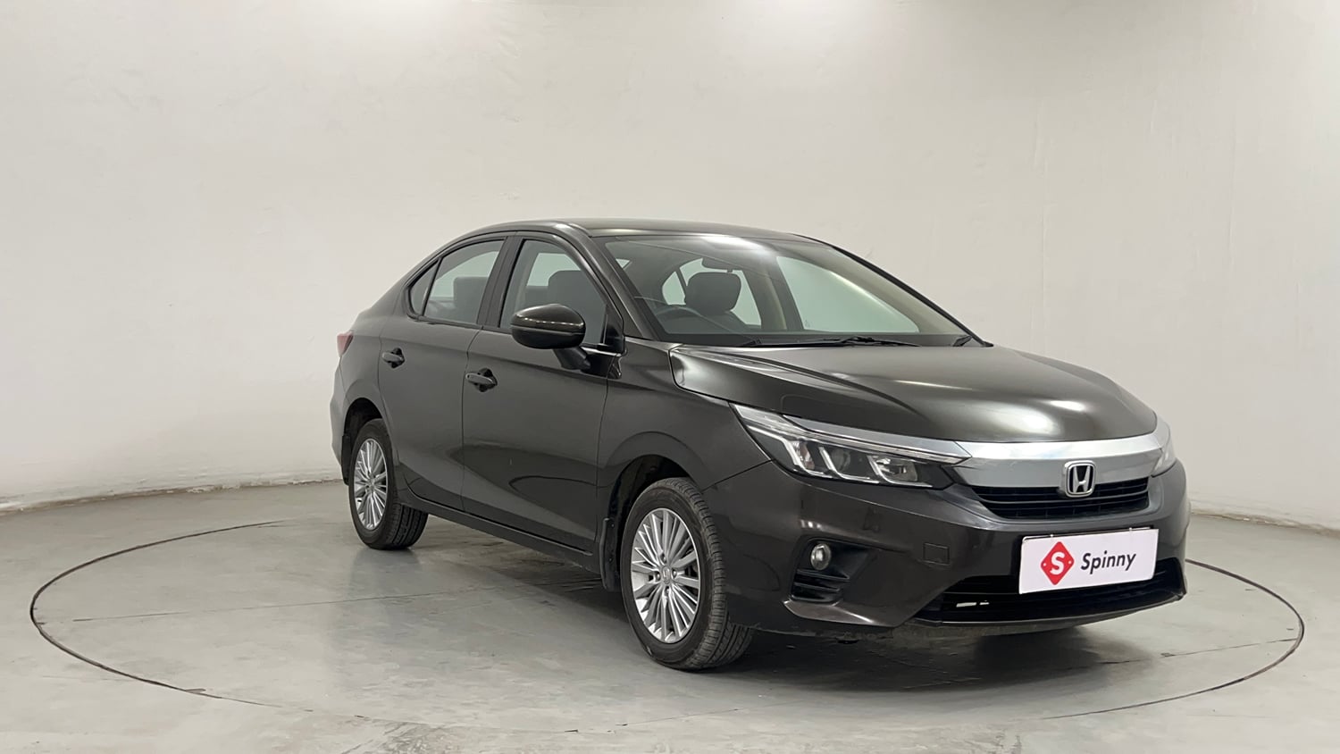 Used 2020 Honda City V Petrol Petrol Manual exterior RIGHT FRONT CORNER VIEW