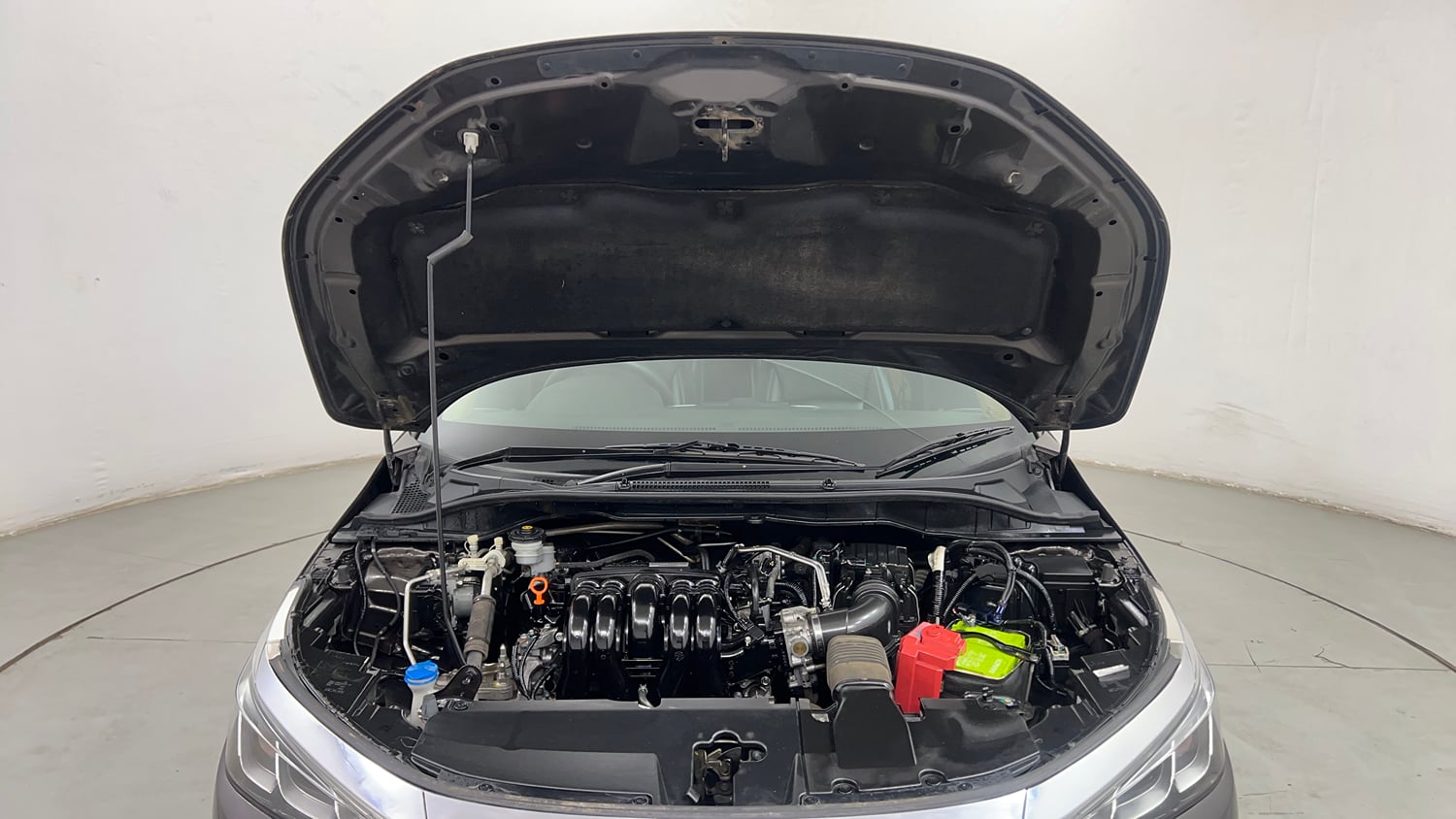 Used 2020 Honda City V Petrol Petrol Manual engine ENGINE & BONNET OPEN FRONT VIEW