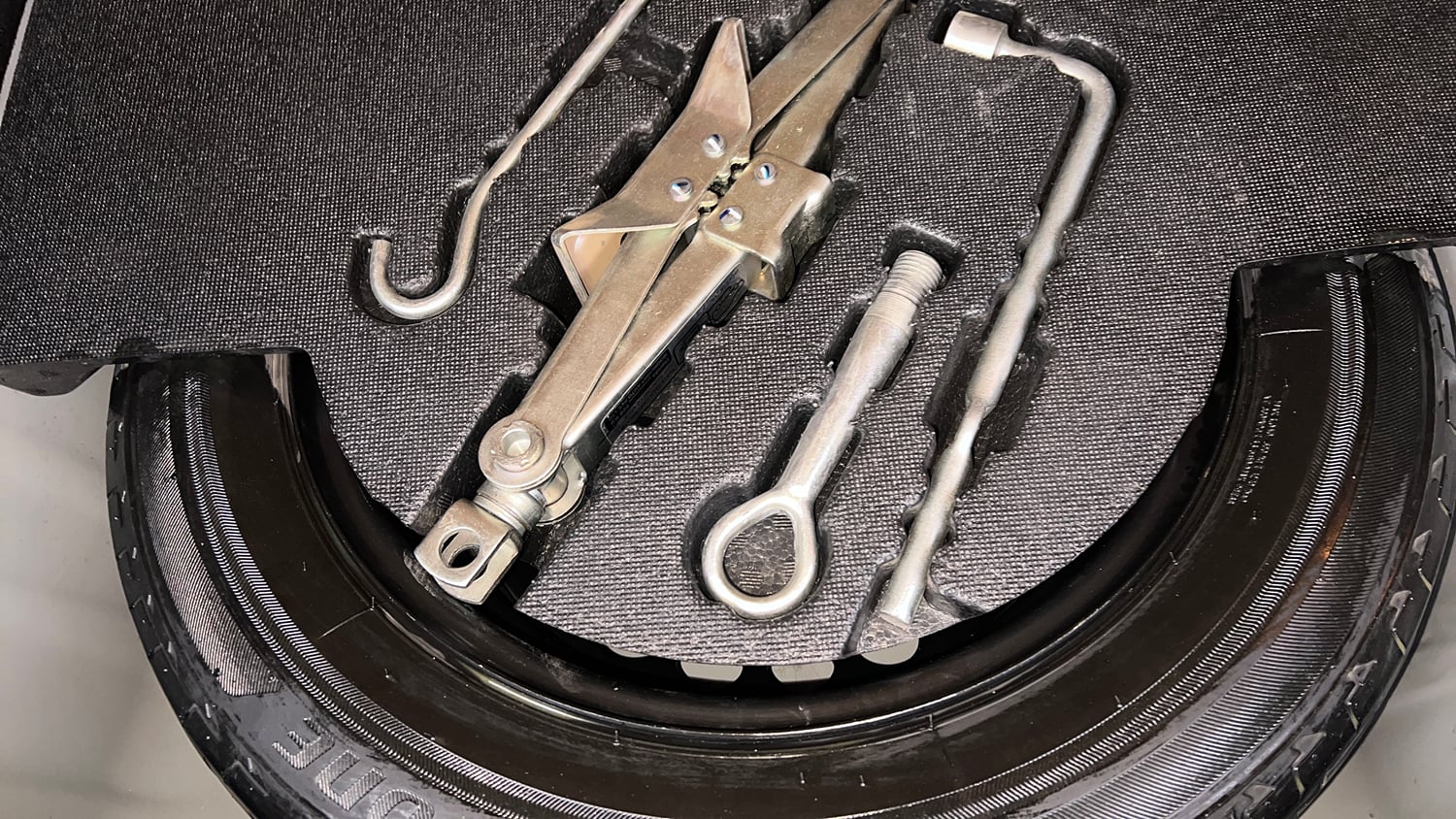 Used 2019 Honda WR-V VX MT Petrol Petrol Manual tyres SPARE TYRE VIEW