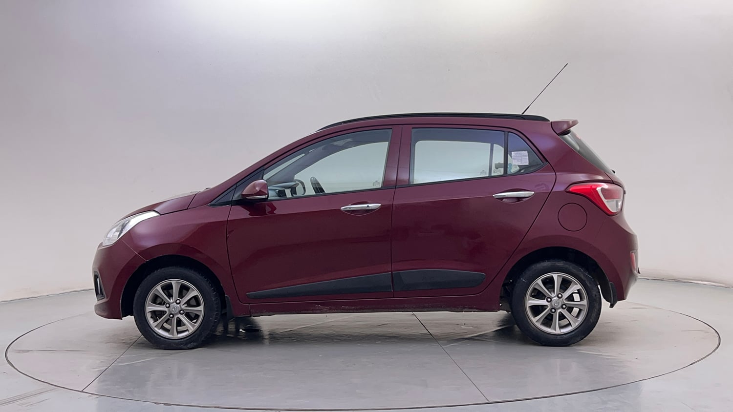 Used 2016 Hyundai Grand i10 Asta AT 1.2 Kappa VTVT (O) Petrol Automatic exterior LEFT SIDE VIEW