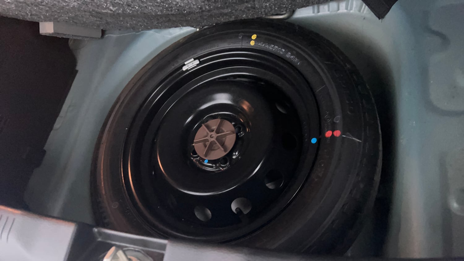 Used 2023 Maruti Suzuki Ignis Zeta 1.2 MT Petrol Manual tyres SPARE TYRE VIEW