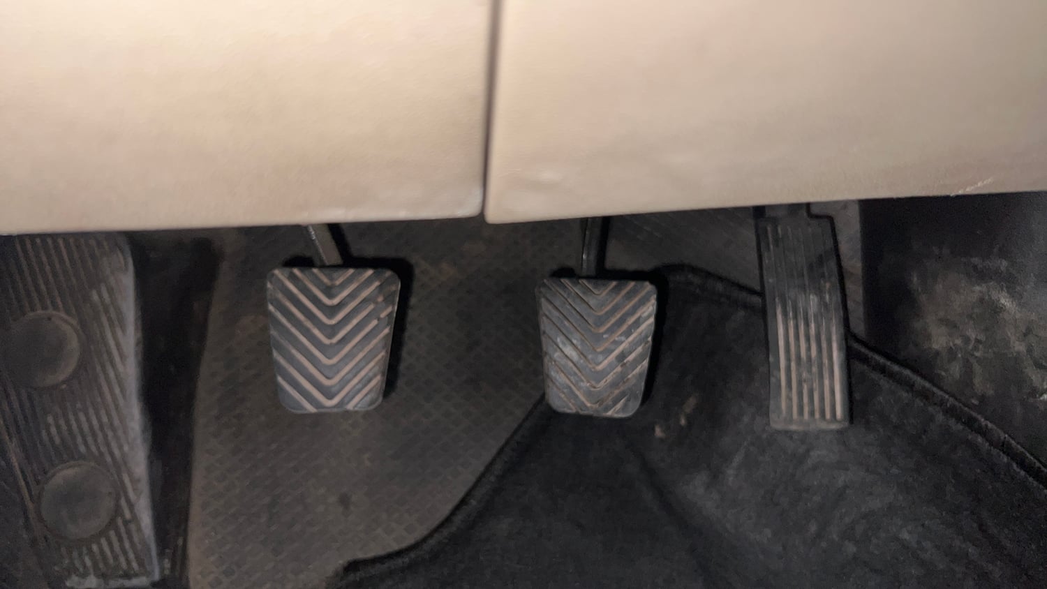 Used 2014 Hyundai i20 Sportz 1.2 Petrol Manual interior PEDALS VIEW