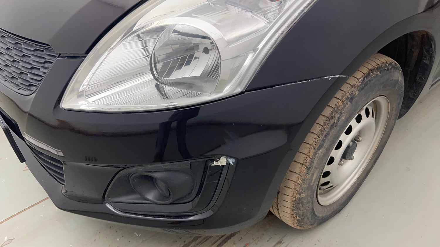 Used 2015 Maruti Suzuki Swift LXi Petrol Manual dents MINOR SCRATCH