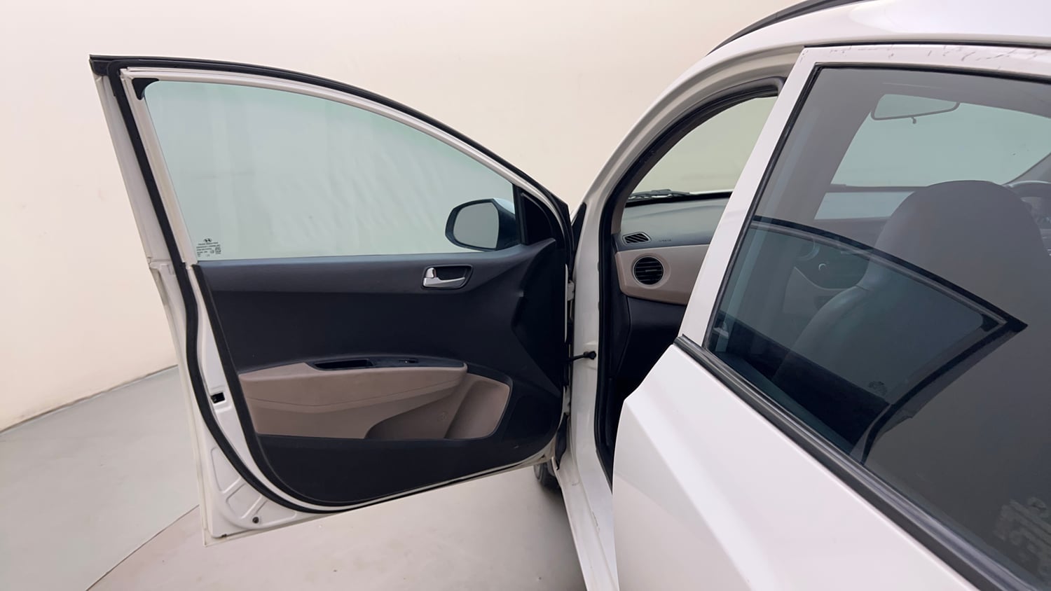 Used 2017 Hyundai Grand i10 Sportz 1.2 Kappa VTVT Petrol Manual interior LEFT FRONT DOOR OPEN VIEW