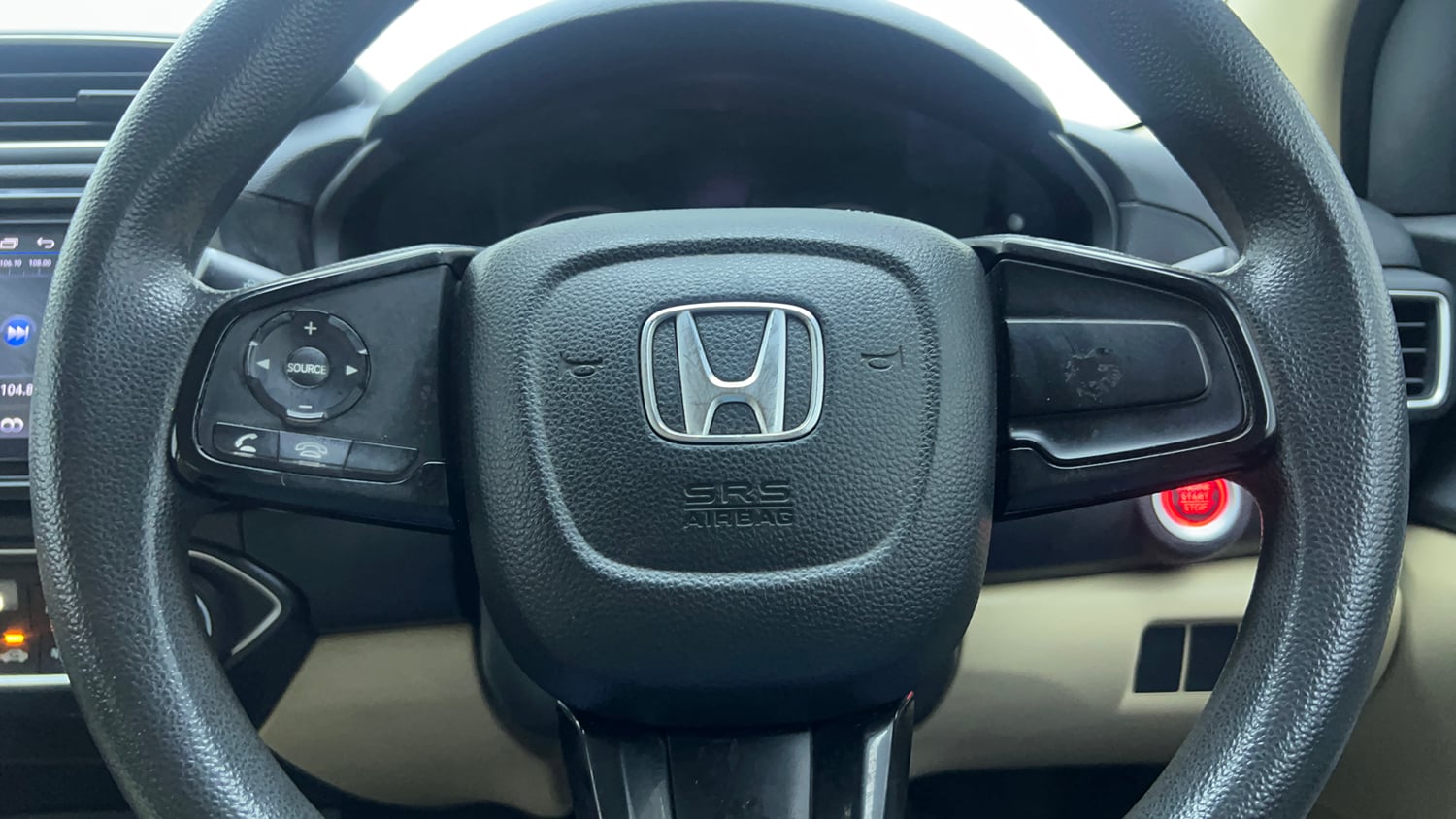Used 2019 Honda Amaze 1.2 V CVT Petrol Petrol Automatic top_features Steering mounted controls