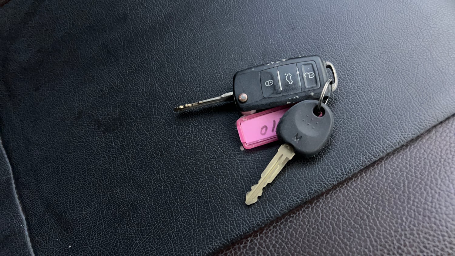 Used 2017 Hyundai Grand i10 Sportz 1.2 Kappa VTVT Petrol Manual extra CAR KEY VIEW
