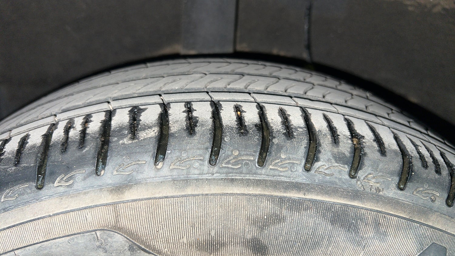 Used 2022 Hyundai Grand i10 Nios Asta AMT 1.2 Kappa VTVT Petrol Automatic tyres RIGHT REAR TYRE TREAD VIEW