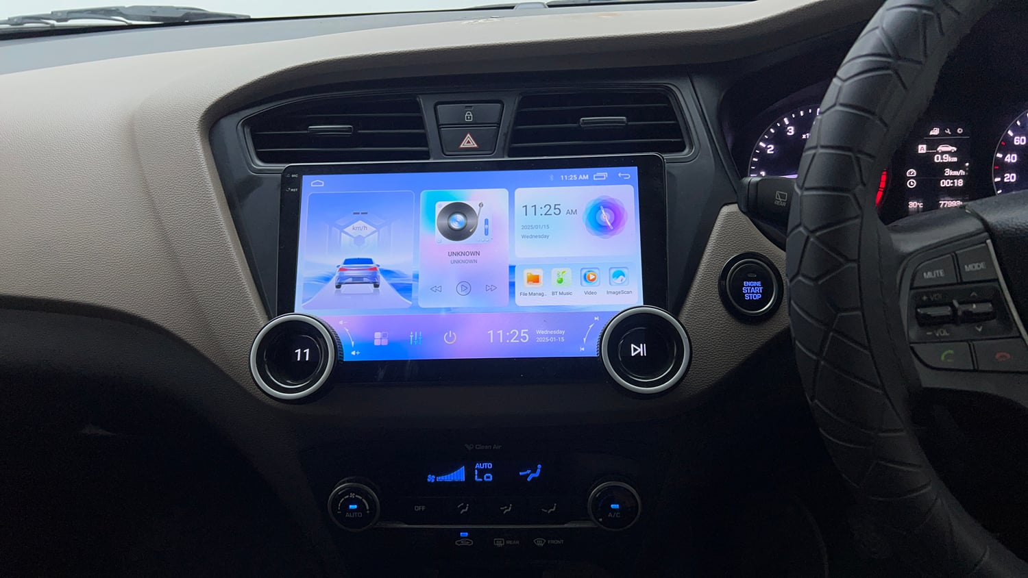 Used 2015 Hyundai Elite i20 Asta 1.2 Petrol Manual top_features Integrated (in-dash) music system