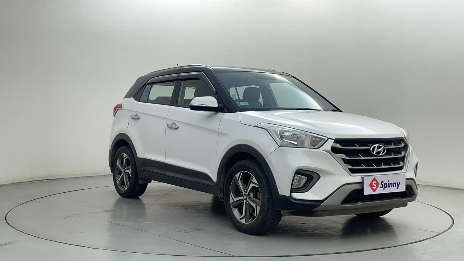 Used 2018 Hyundai Creta E Plus 1.6 Petrol Petrol Manual exterior RIGHT FRONT CORNER VIEW