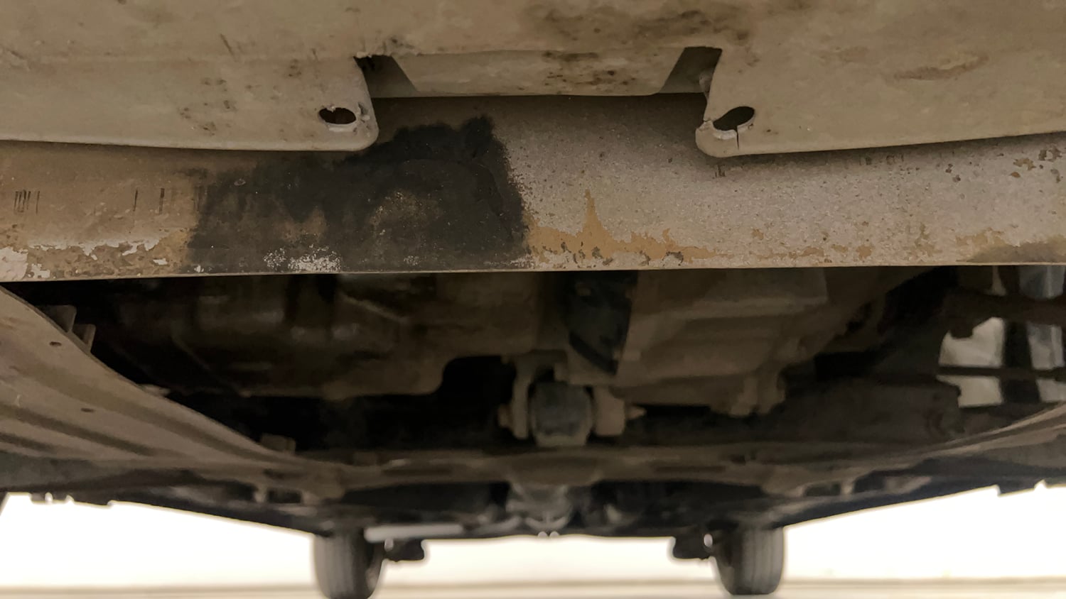 Used 2014 Honda Brio S MT Petrol Manual extra FRONT LEFT UNDERBODY VIEW