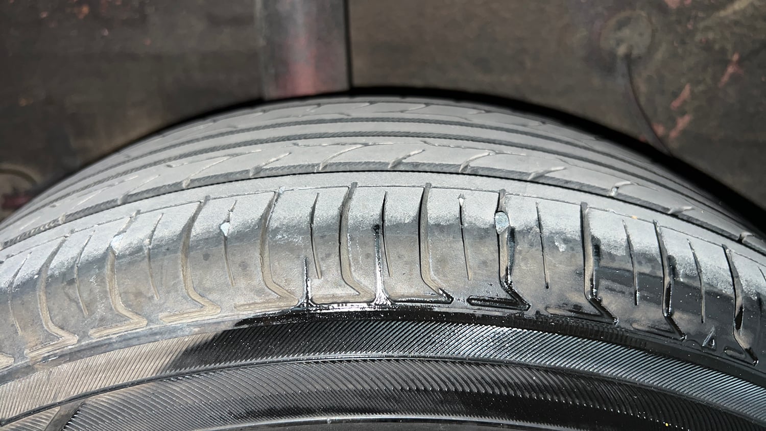 Used 2016 Maruti Suzuki Celerio ZXI (O) AMT Petrol Automatic tyres RIGHT REAR TYRE TREAD VIEW