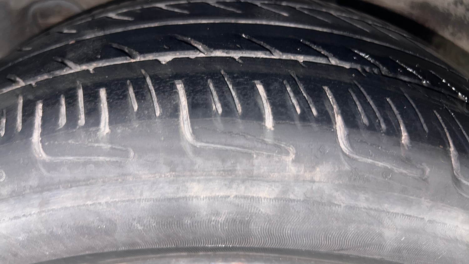 Used 2017 Hyundai Grand i10 Sportz 1.2 Kappa VTVT Petrol Manual tyres RIGHT REAR TYRE TREAD VIEW