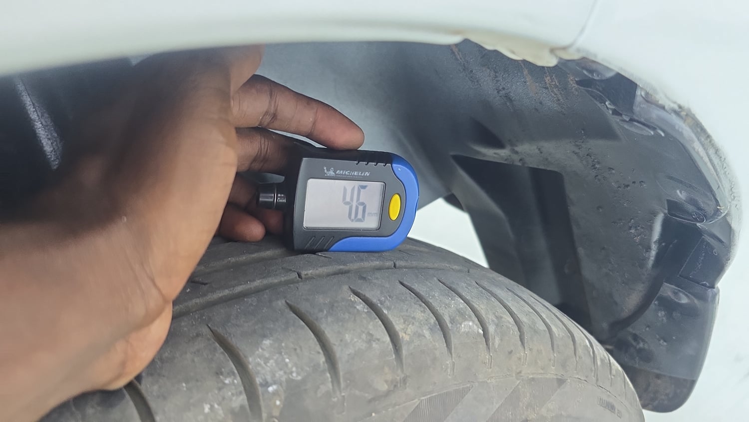 Used 2018 Maruti Suzuki Swift VDi Diesel Manual tyres LEFT REAR TYRE TREAD VIEW