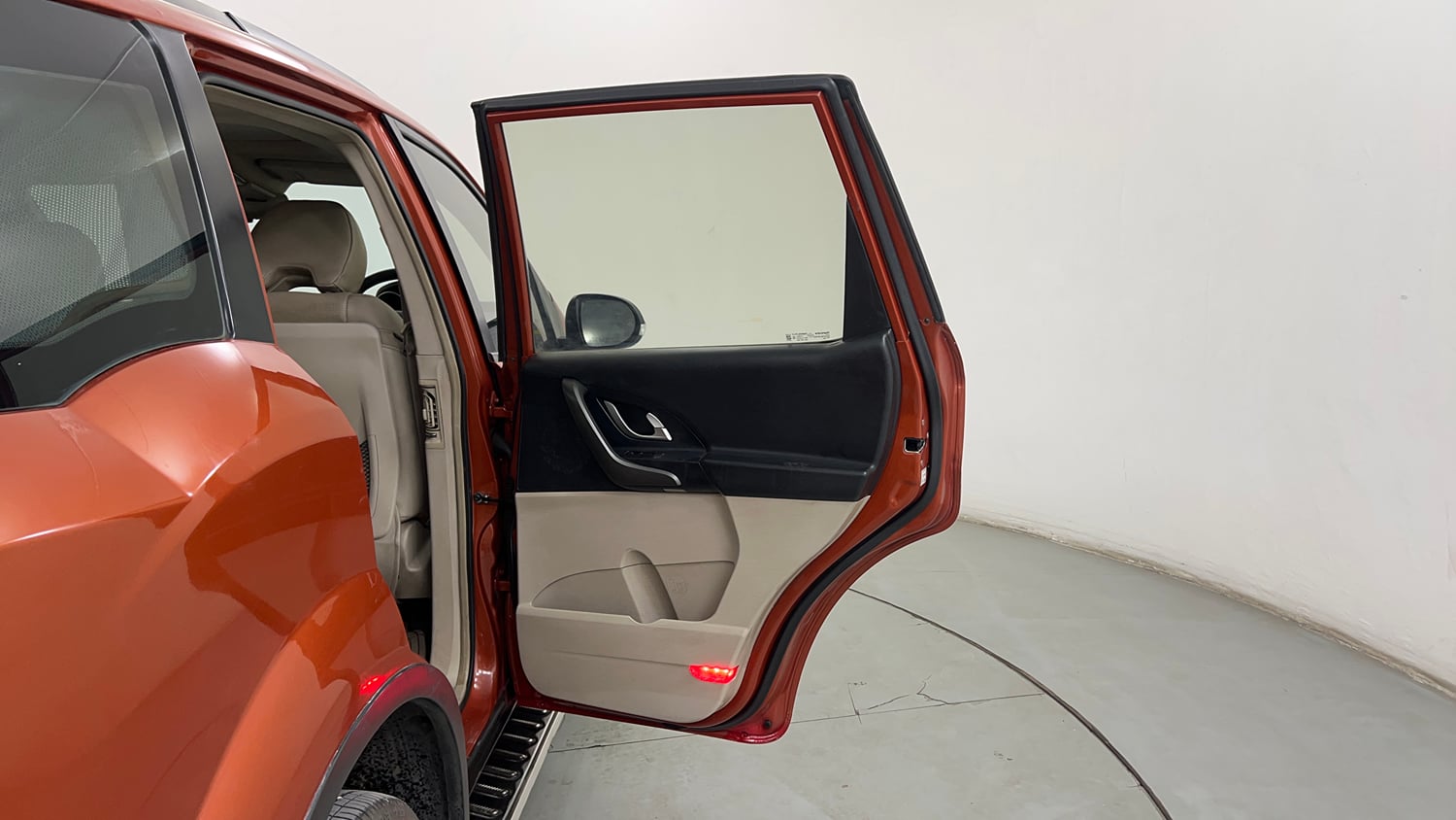 Used 2016 Mahindra XUV500 W10 AT Diesel Automatic interior RIGHT REAR DOOR OPEN VIEW