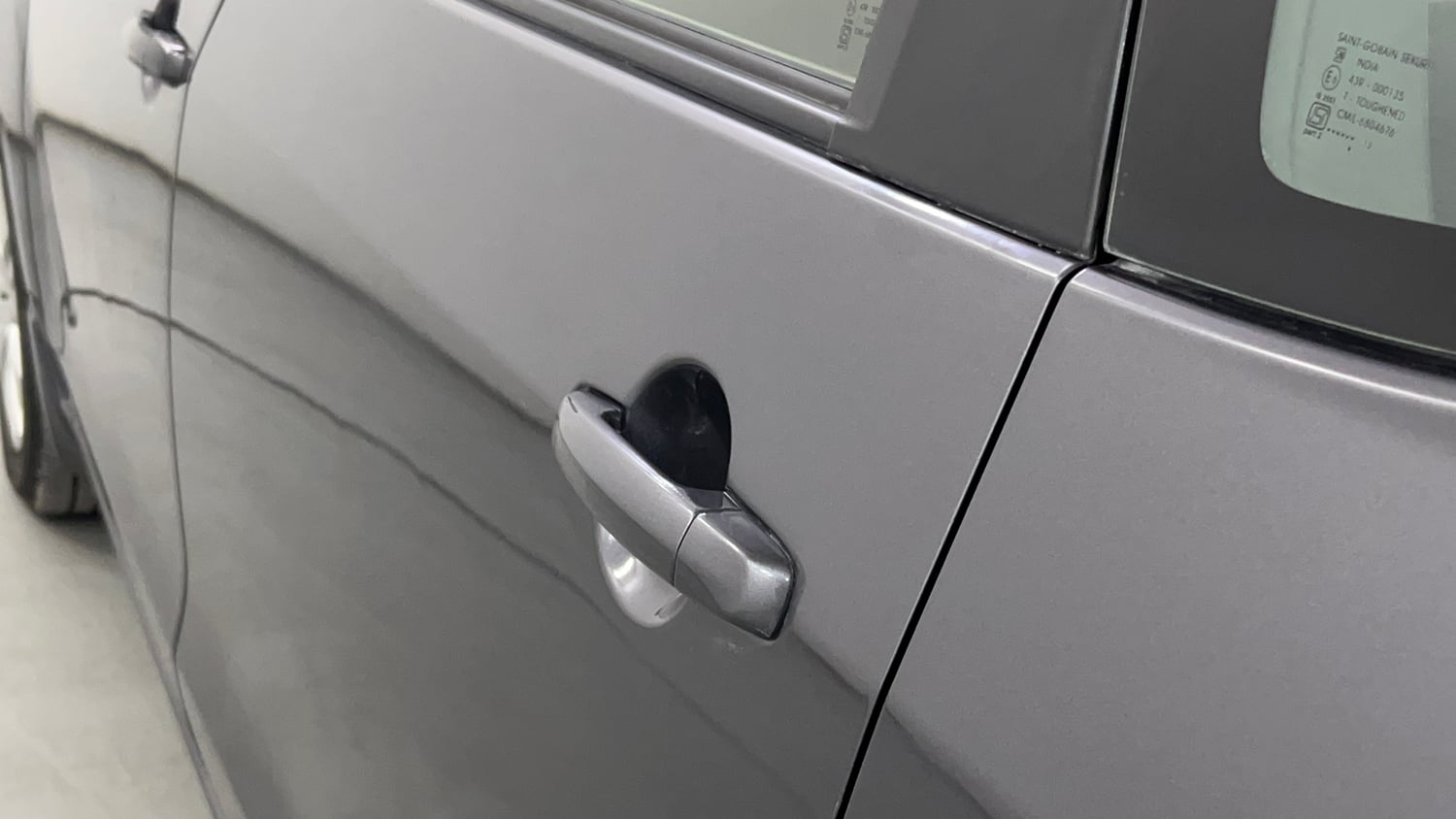 Used 2013 Maruti Suzuki Ertiga Vxi Petrol Manual dents MINOR SCRATCH