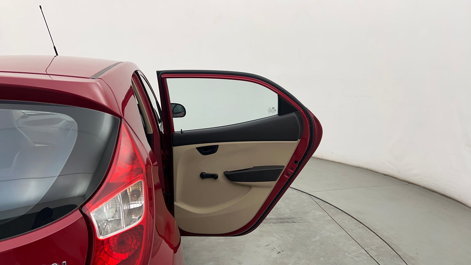 Used 2015 Hyundai Eon Magna Petrol Manual interior RIGHT REAR DOOR OPEN VIEW