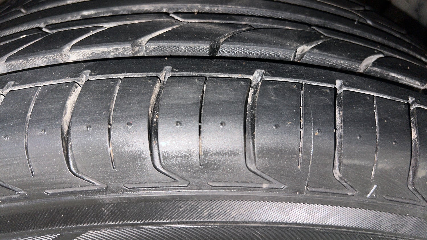 Used 2020 Hyundai Creta SX 1.5 Petrol Petrol Manual tyres RIGHT FRONT TYRE TREAD VIEW