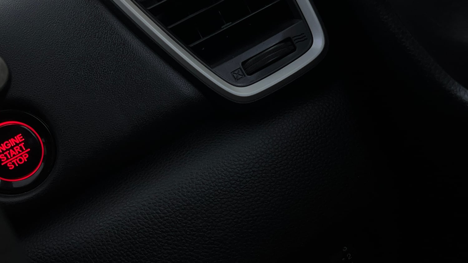 Used 2023 Honda City V Petrol MT Petrol Manual top_features Keyless start