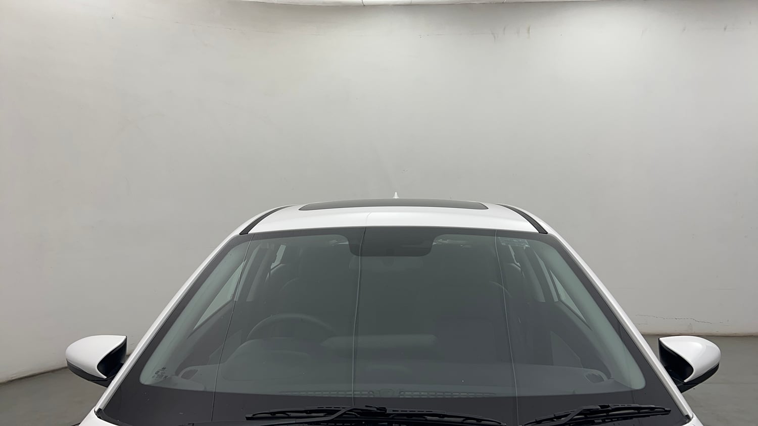 Used 2025 Hyundai New i20 Asta (O) 1.2 MT Petrol Manual exterior FRONT WINDSHIELD VIEW