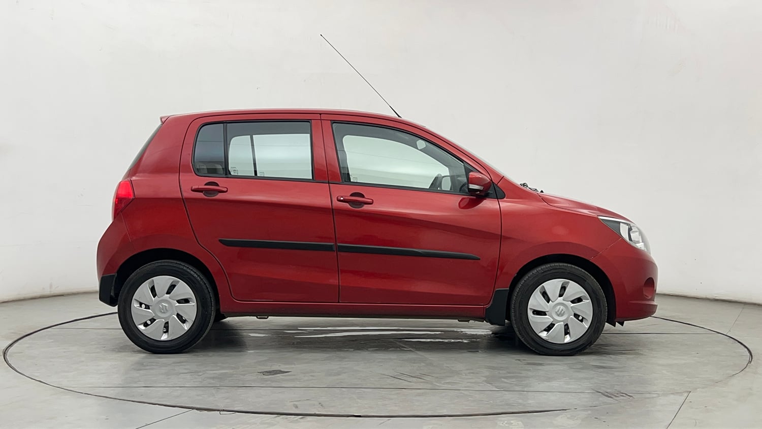Used 2016 Maruti Suzuki Celerio ZXI (O) AMT Petrol Automatic exterior RIGHT SIDE VIEW