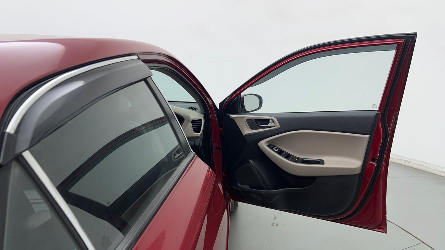 Used 2015 Hyundai Elite i20 Asta 1.2 Petrol Manual interior RIGHT FRONT DOOR OPEN VIEW