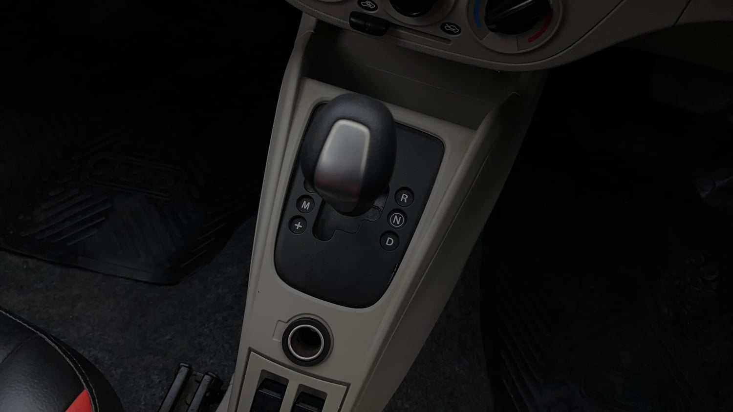 Used 2015 Maruti Suzuki Alto K10 VXi AMT Petrol Automatic interior GEAR  KNOB VIEW