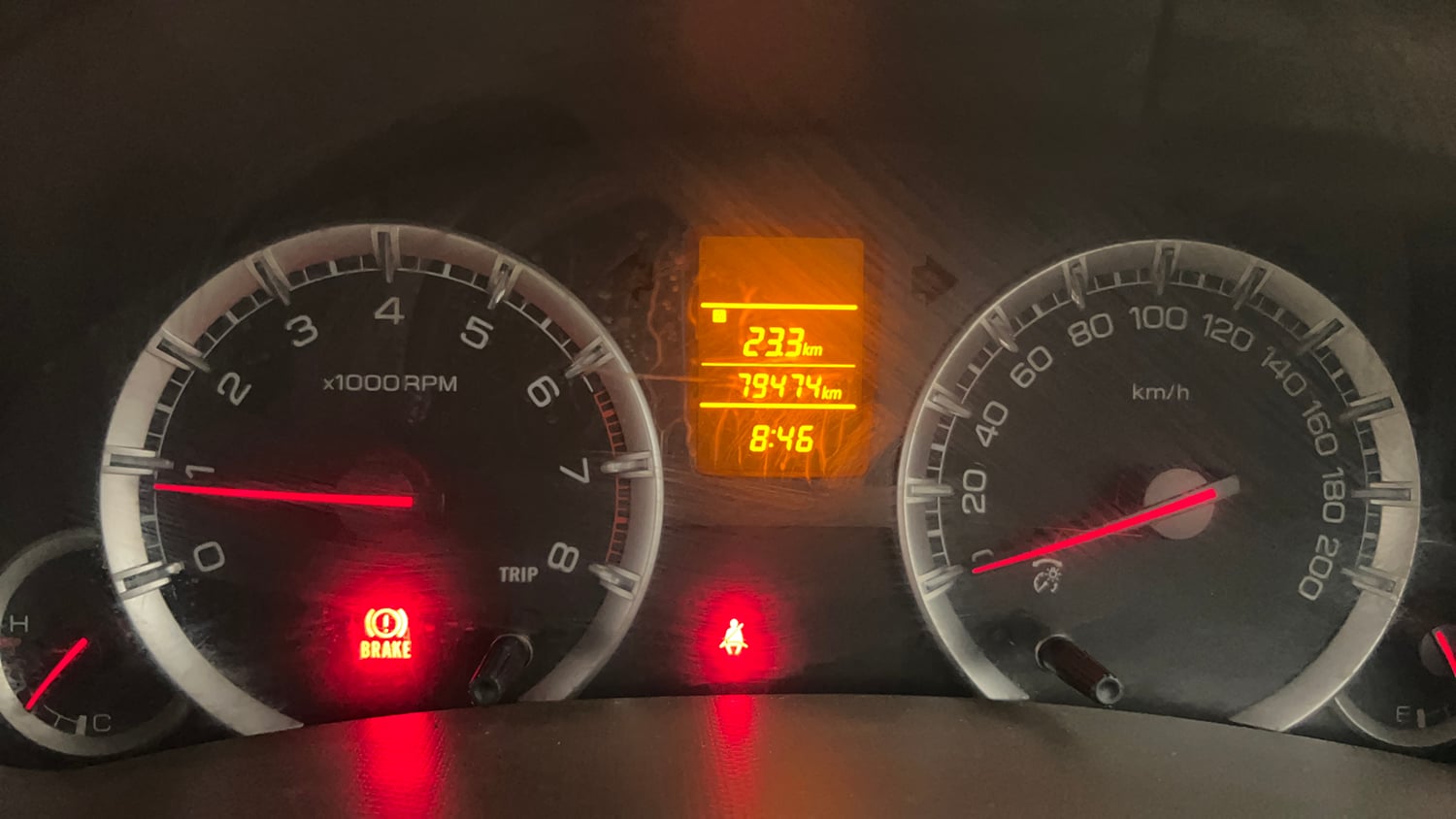 Used 2013 Maruti Suzuki Ertiga Vxi Petrol Manual interior CLUSTERMETER VIEW