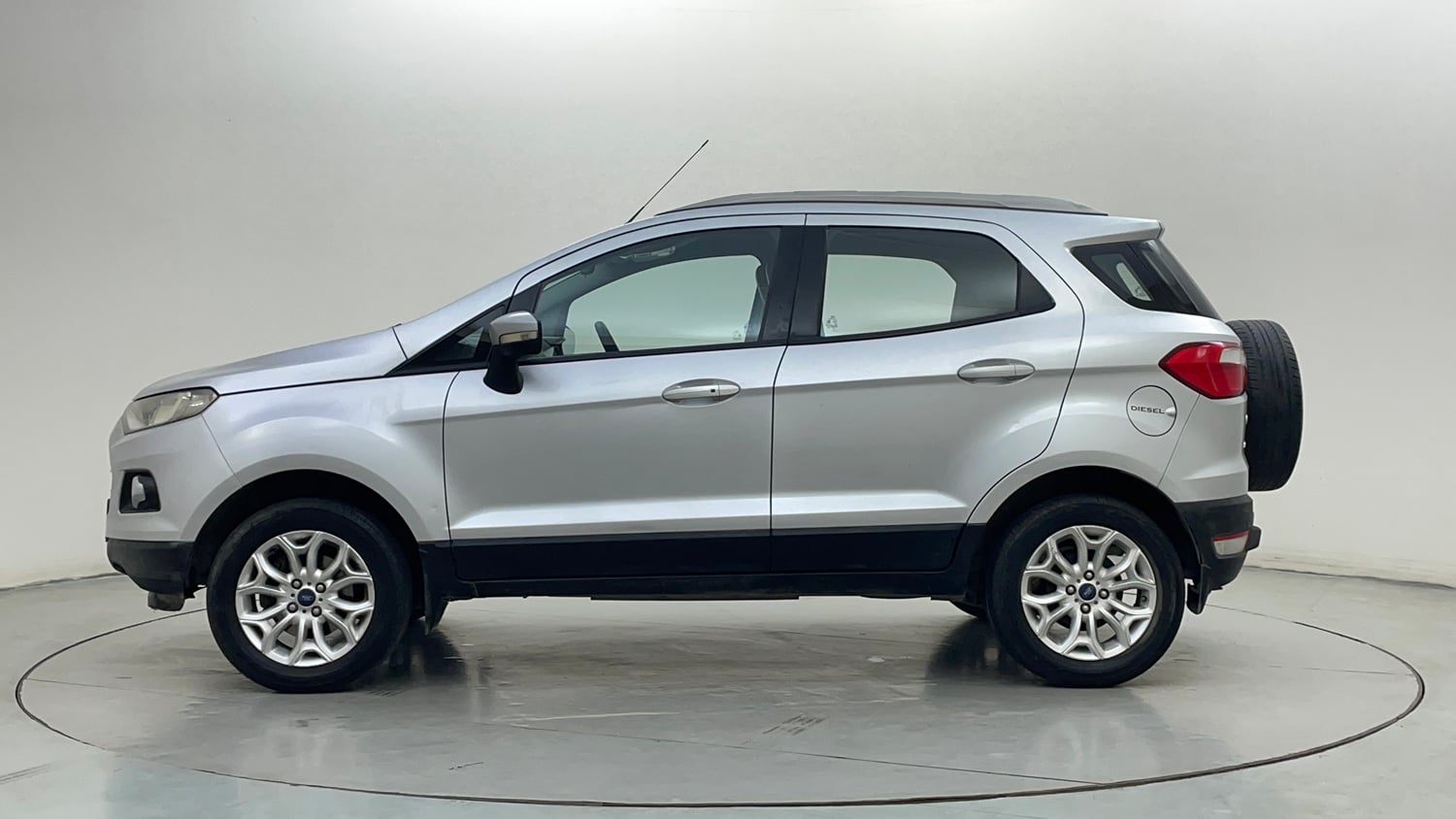 Used 2017 Ford EcoSport Titanium 1.5L TDCi Diesel Manual exterior LEFT SIDE VIEW