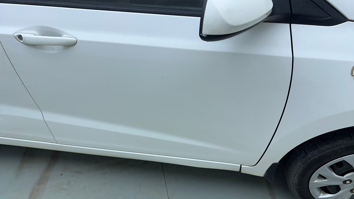 Used 2013 Hyundai Grand i10 Magna 1.2 Kappa VTVT Petrol Manual dents MINOR SCRATCH