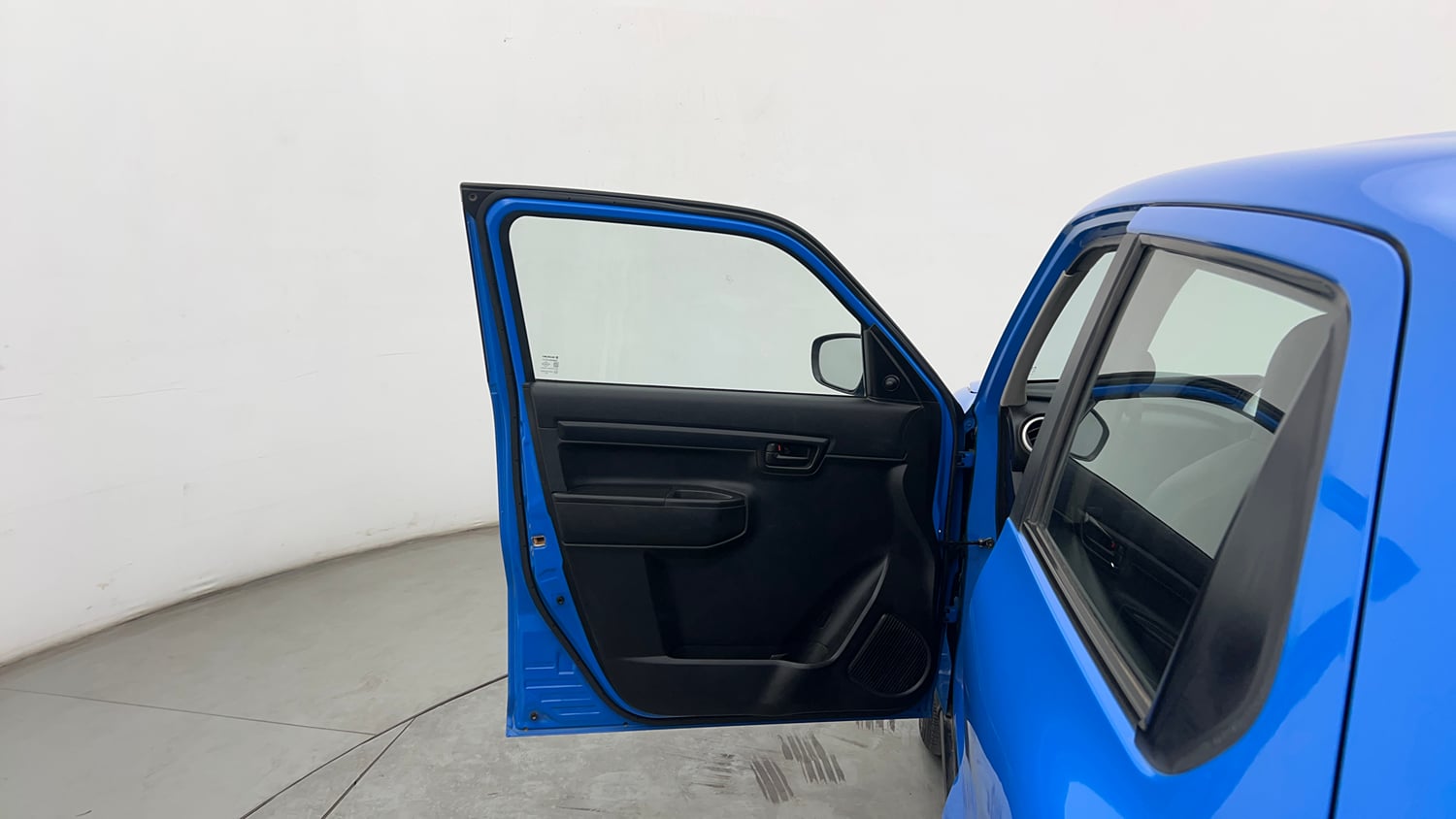 Used 2020 Maruti Suzuki S-Presso VXi Plus Petrol Manual interior LEFT FRONT DOOR OPEN VIEW