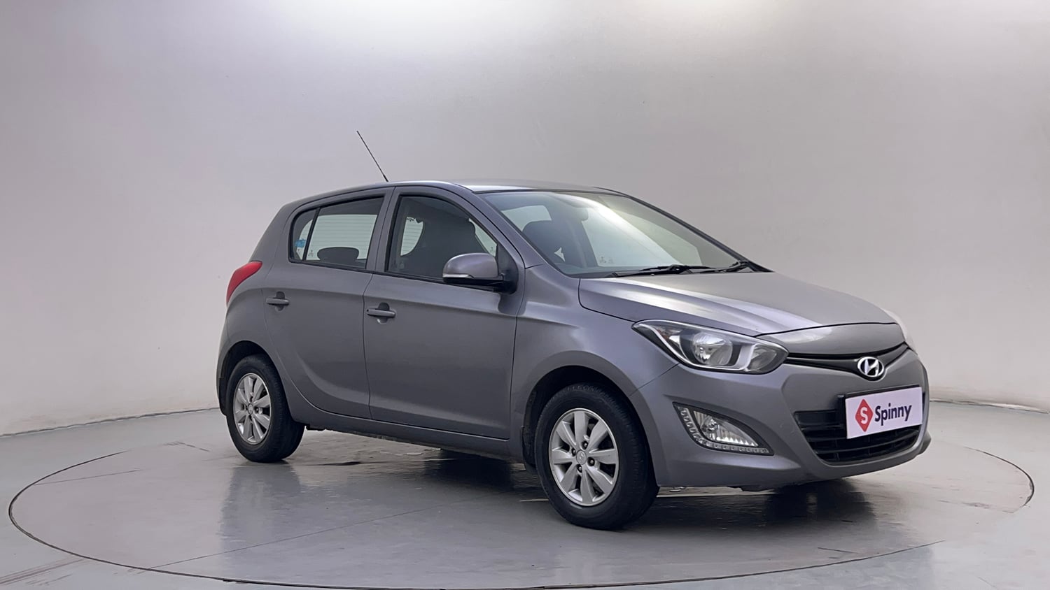 Used 2014 Hyundai i20 Sportz 1.2 Petrol Manual exterior RIGHT FRONT CORNER VIEW