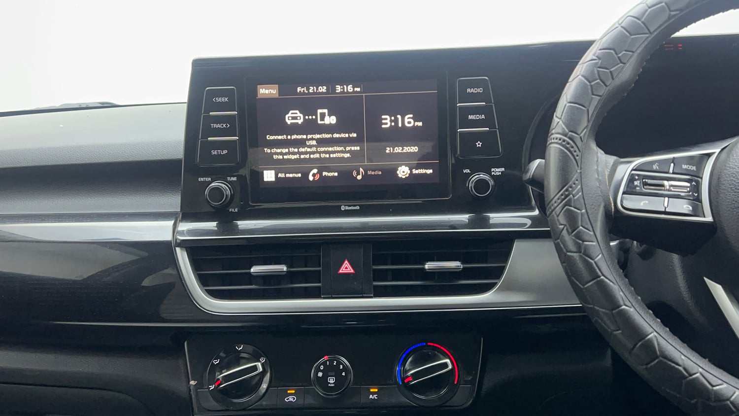 Used 2020 Kia Seltos HTK Plus 1.5 Petrol Manual interior MUSIC SYSTEM & AC CONTROL VIEW