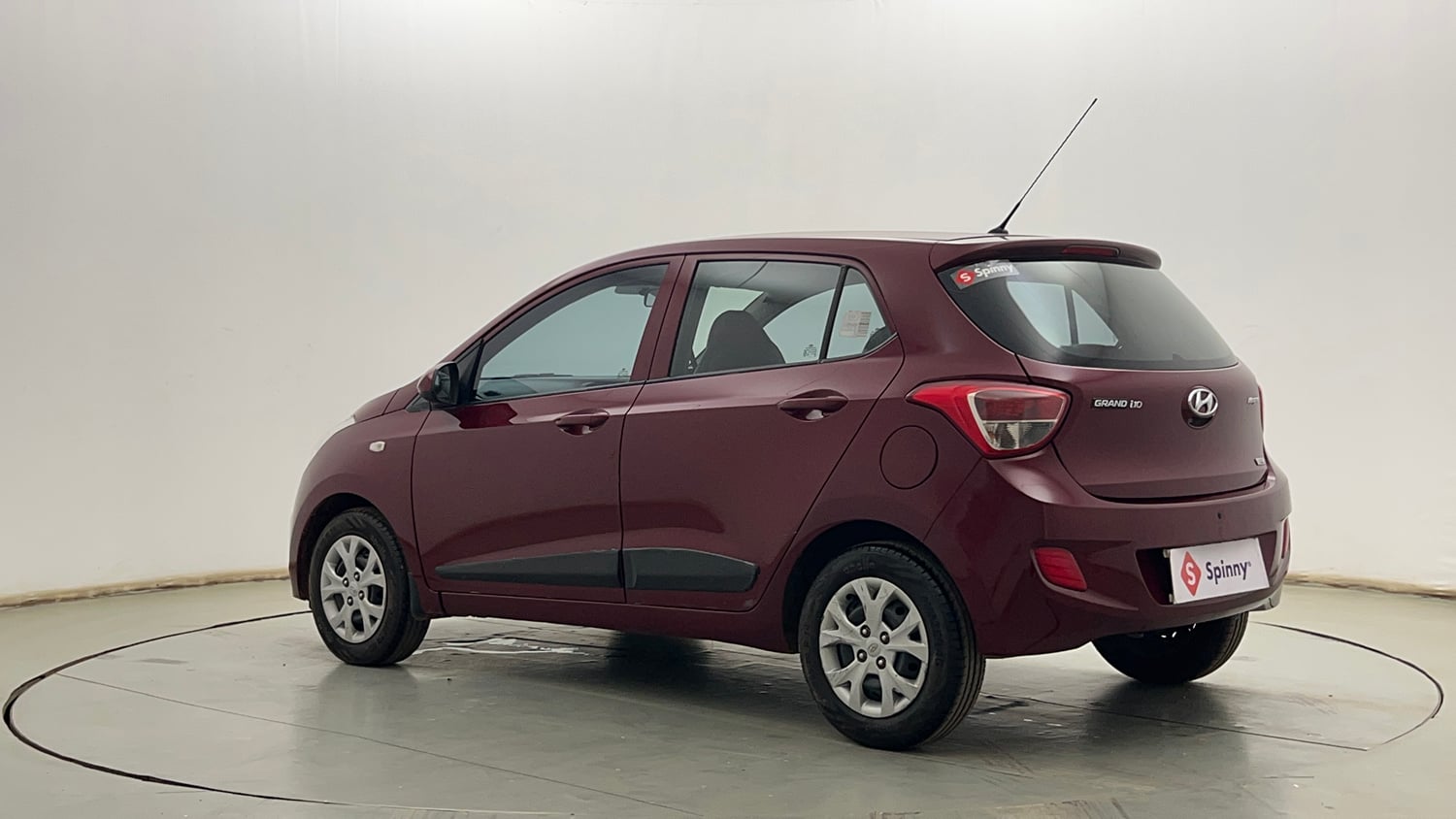 Used 2015 Hyundai Grand i10 Magna 1.2 Kappa VTVT Petrol Manual exterior LEFT REAR CORNER VIEW