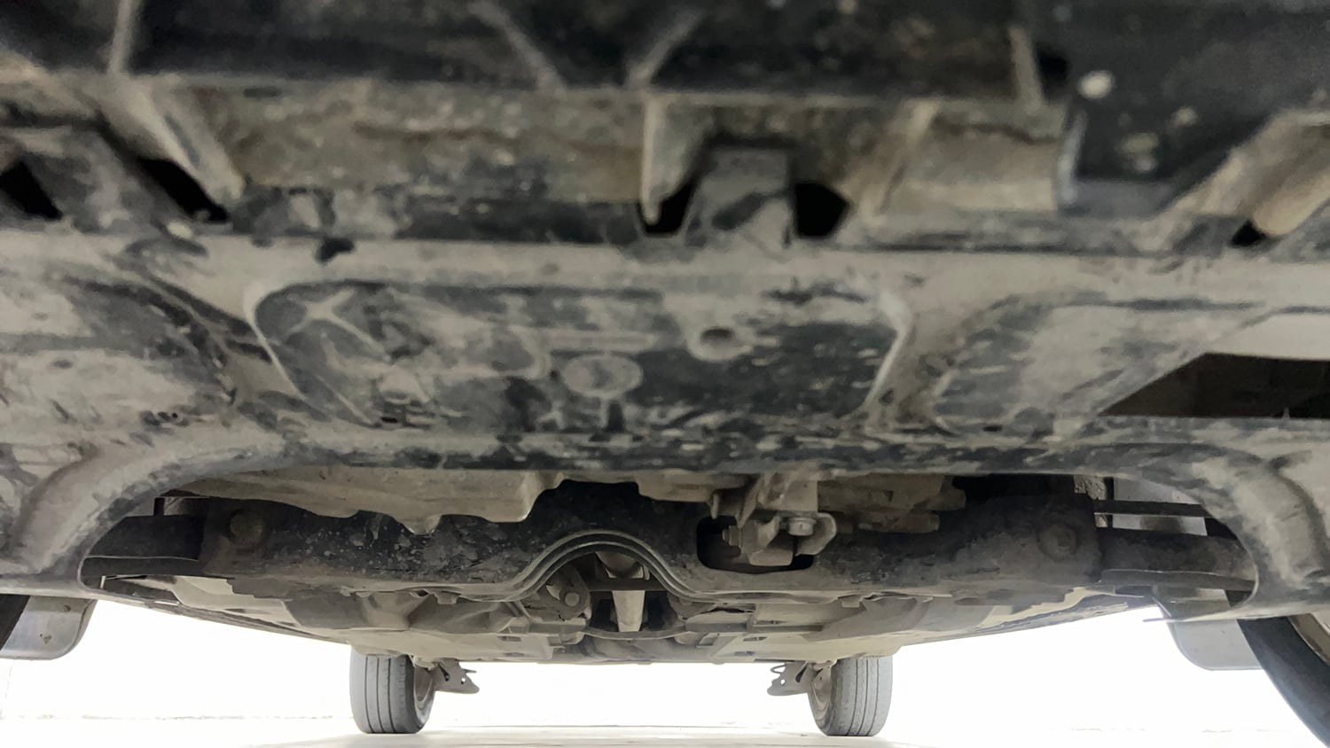 Used 2014 Volkswagen Vento Highline Diesel Diesel Manual extra FRONT LEFT UNDERBODY VIEW