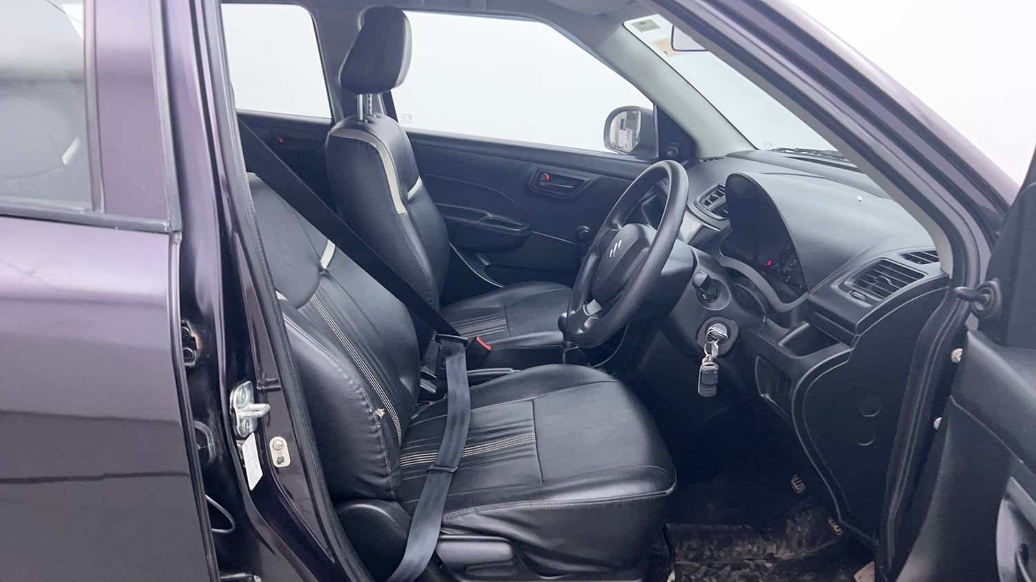 Used 2015 Maruti Suzuki Swift LXi Petrol Manual interior RIGHT SIDE FRONT DOOR CABIN VIEW