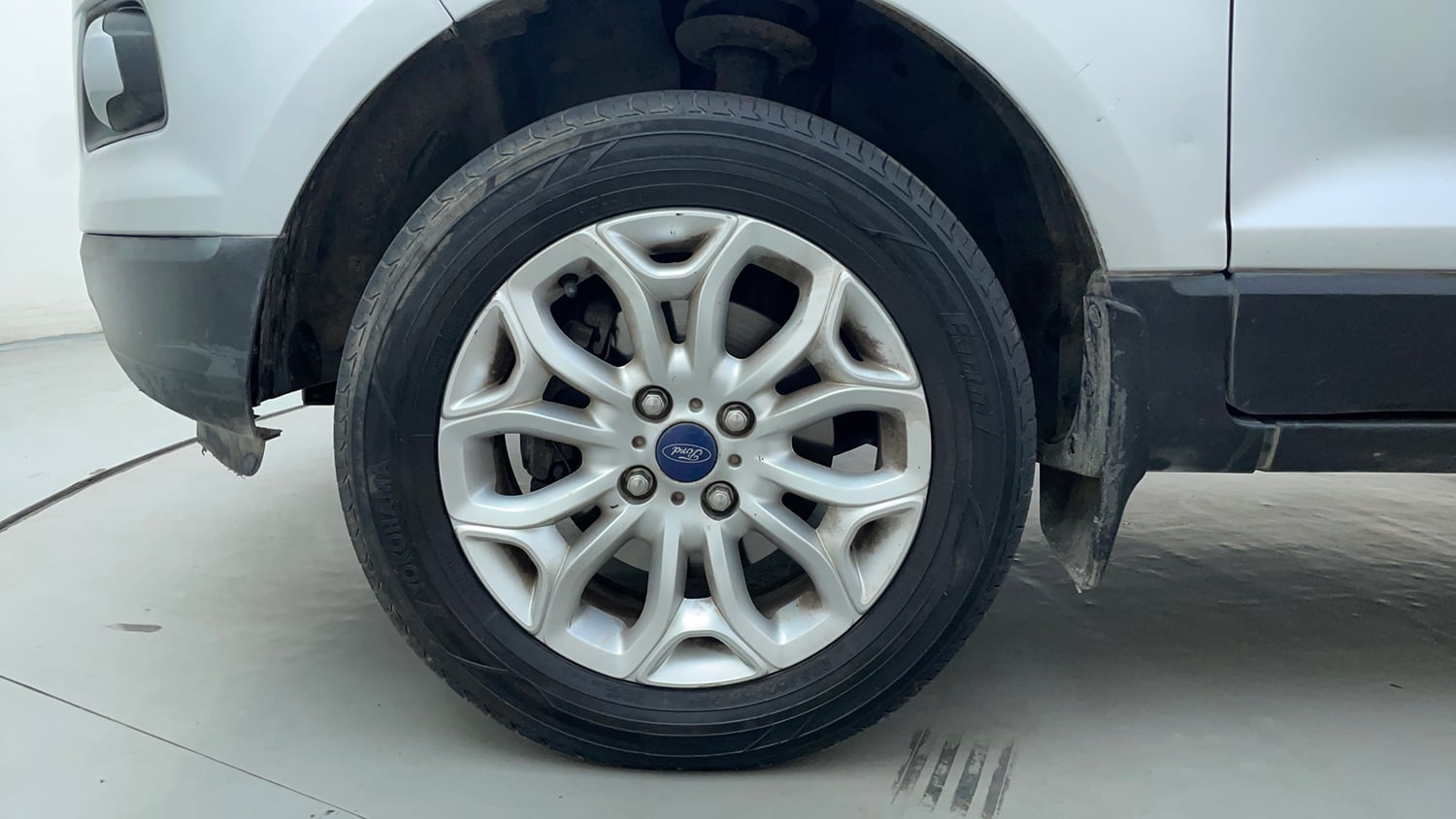 Used 2017 Ford EcoSport Titanium 1.5L TDCi Diesel Manual tyres LEFT FRONT TYRE RIM VIEW