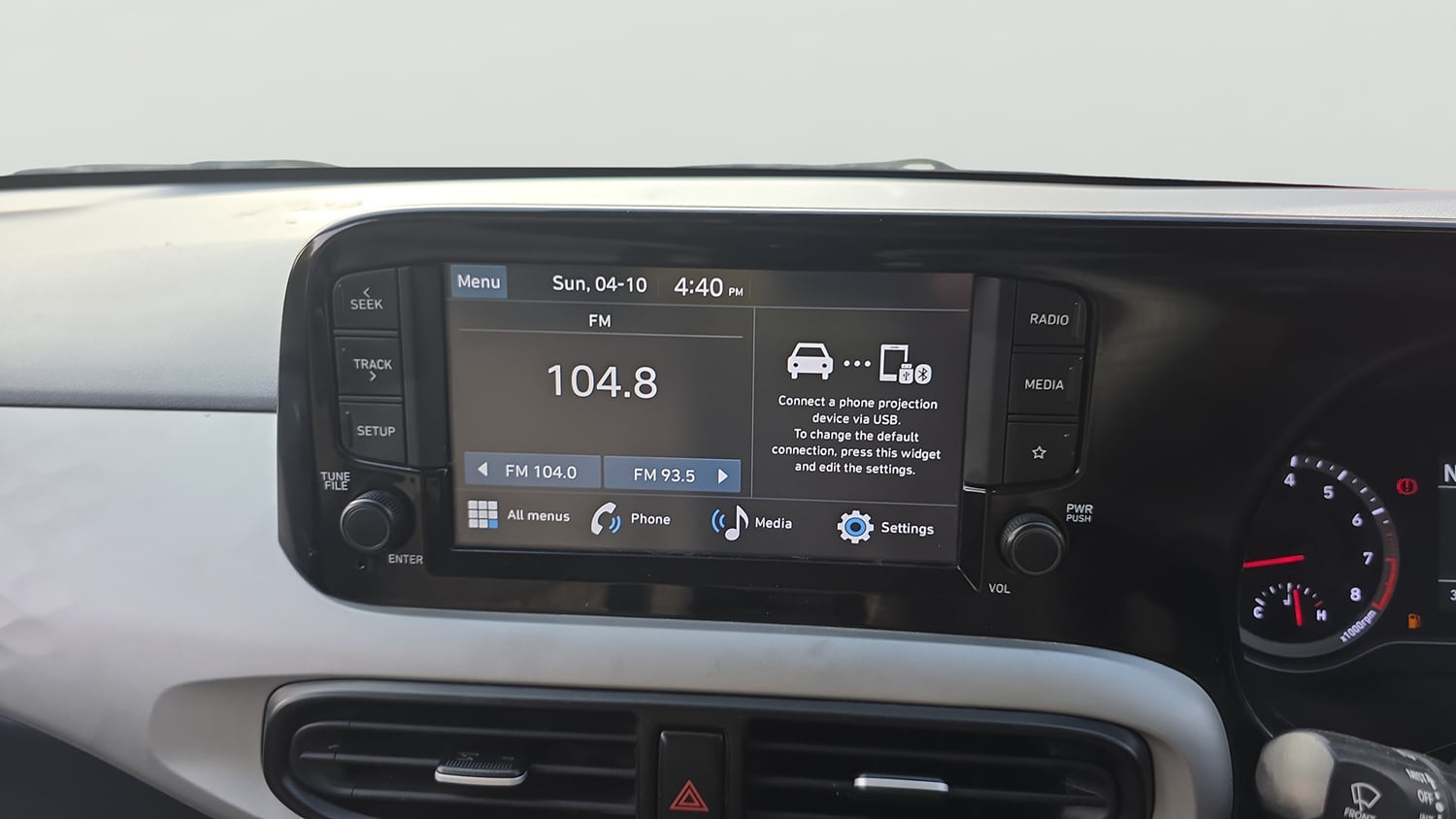 Used 2023 Hyundai Grand i10 Nios Sportz AMT 1.2 Kappa VTVT Petrol Automatic interior MUSIC SYSTEM & AC CONTROL VIEW