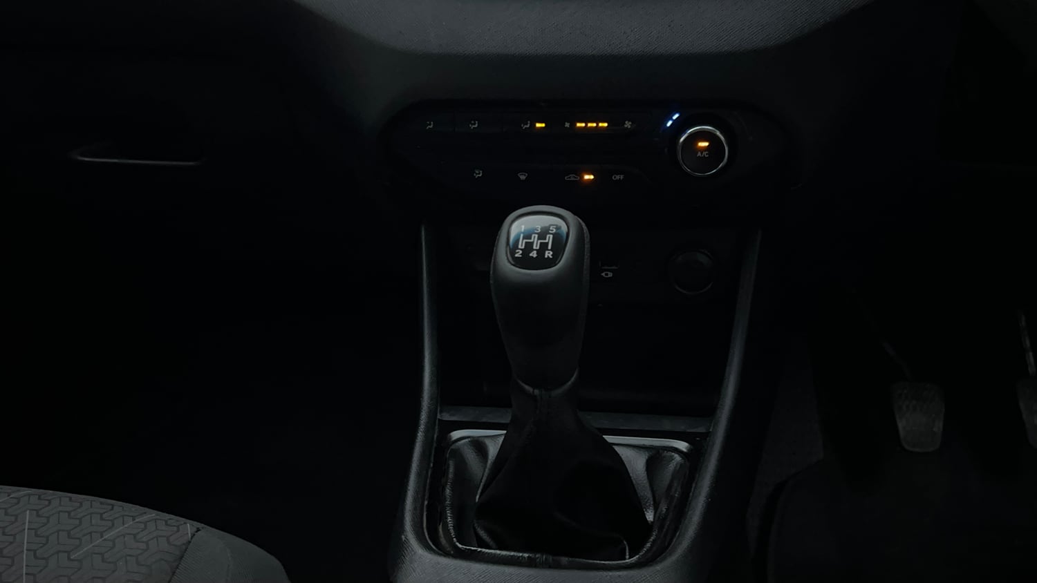 Used 2023 Tata Punch Adventure Rhythm iCNG Cng Manual interior GEAR  KNOB VIEW